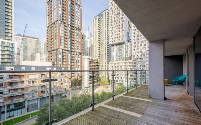 Two Bedroom Apartment in Canary Wharf