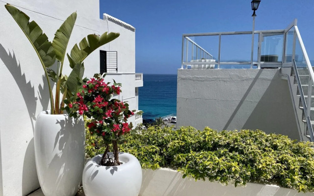 Clifton YOLO Spaces – Clifton Sea View Apartments