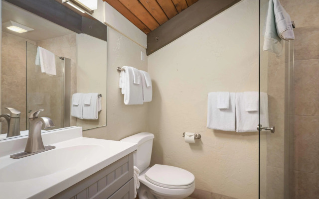 Papakea A404 3 Bedrooms 3 Bathrooms Condo