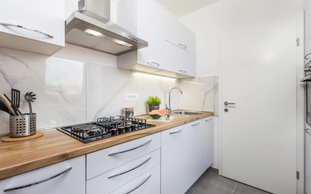 Victory Sea View Apartment