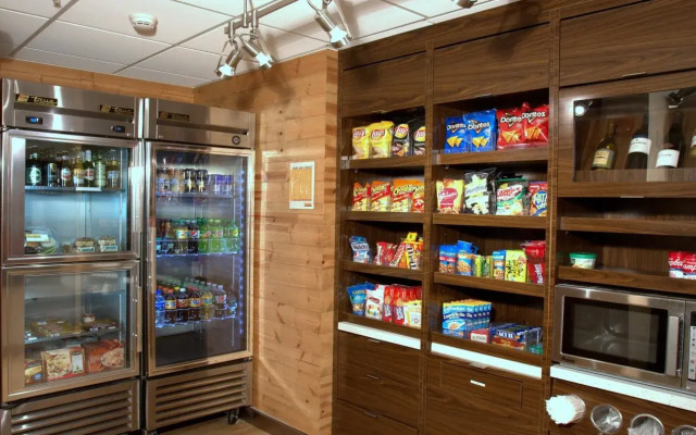 Courtyard by Marriott Atlanta Northlake