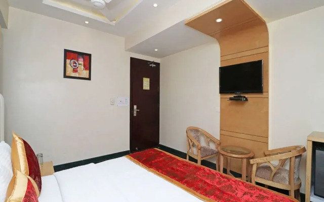 OYO 13653 Hotel Hari Piorko Grand