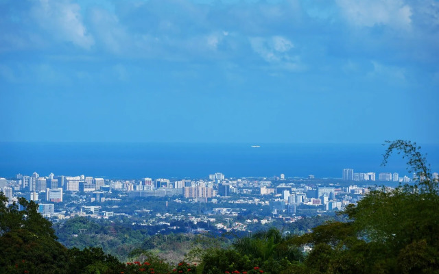 Serena Boutique Hotel