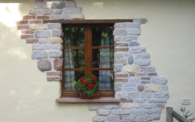 Agriturismo Monticello Di SantAlpestro