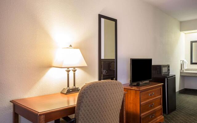 Clarion Inn & Suites