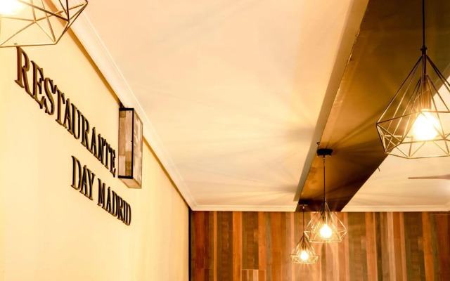 Apartamentos Day Madrid MADERA Centro Gran Via Sol Malasaña