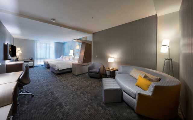 Courtyard Russellville