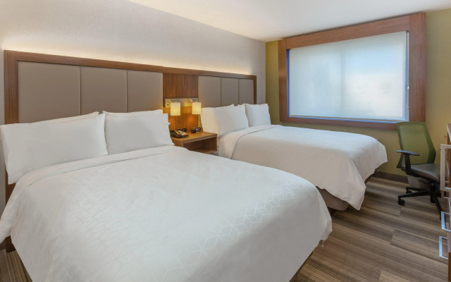 Holiday Inn Express Laguardia Airport by IHG