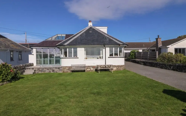 Angorfa - Trearddur Bay