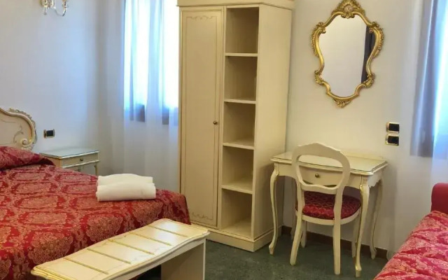 Hotel Leonardo