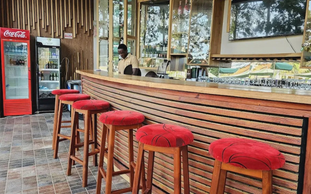 Grik Hotel - Entebbe