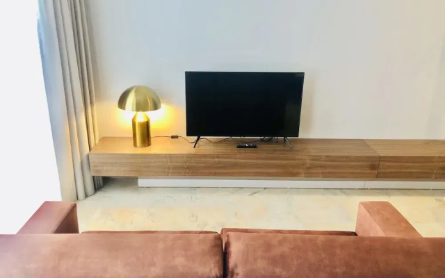 Charming Urban Apartment in Porto's Heart