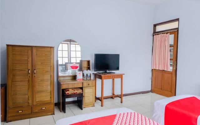 Hotel O Arjosari Near Plaza Araya Formerly Hotel Nugraha