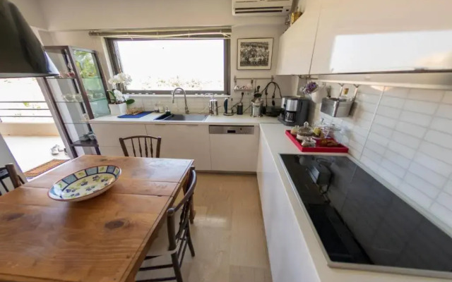 NEW!! Enjoy the Sea View at Fully Equipped 2BR House