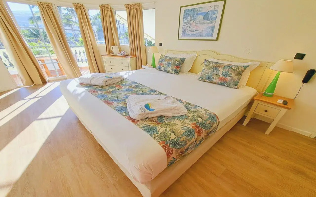 Le Nautile Beachfront