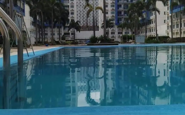 Staycation Sea Residences MOA Jermel