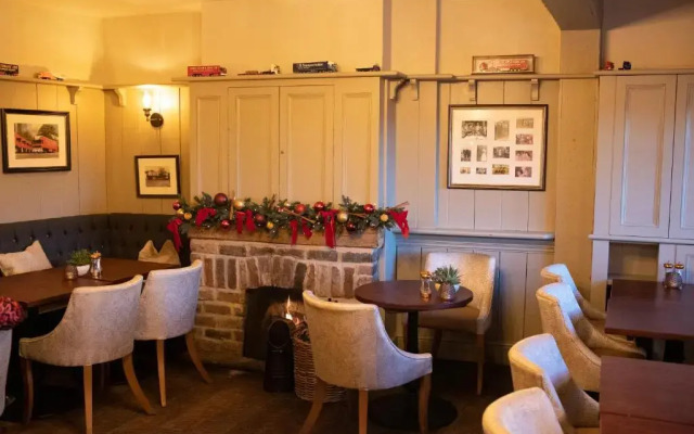 The Dog at Peover