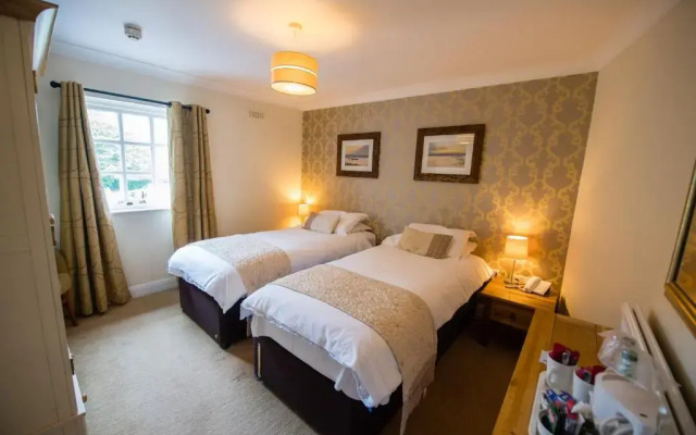 The Grove Hotel