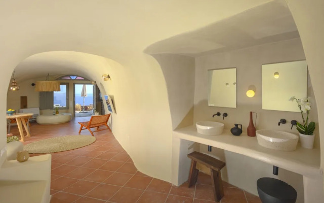 Oia Waves by SV
