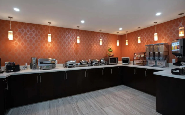 Best Western Plus Executive Inn