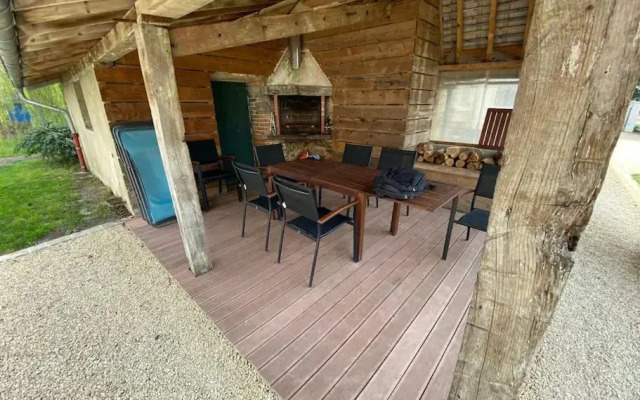 Maison proche du circuit / garage, parking, jardin