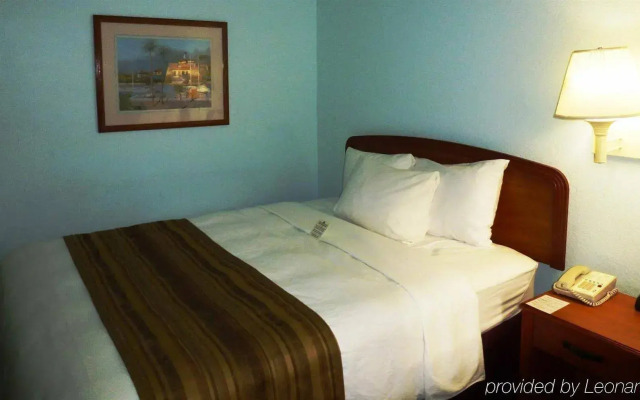 Quality Suites Fort Myers - I-75