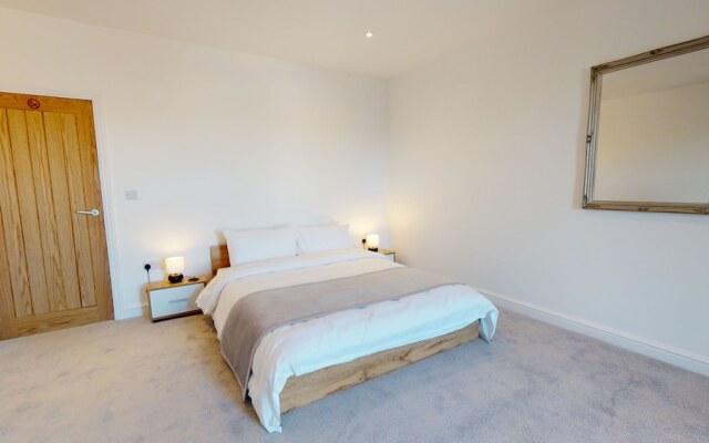 Bridge Apartments by Karah Suites