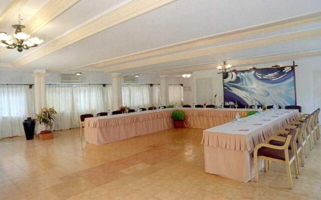 Dona Alcina Resort