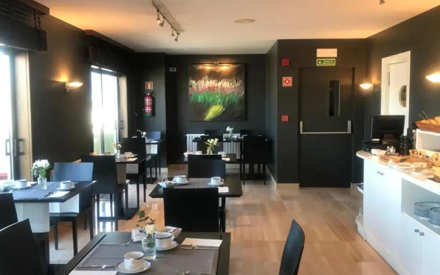 Maroa Hotel