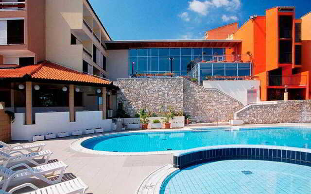 Albona Hotel & Residence