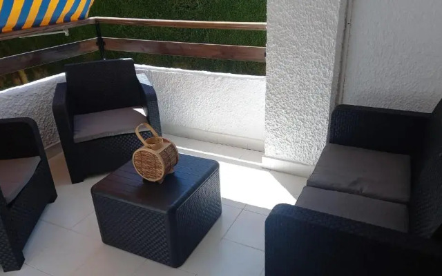 Fantástico Apartamento a 50m de playa Colon y Paseo