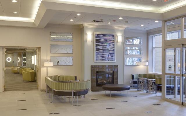 Niagara Fallsview Hotel Suites