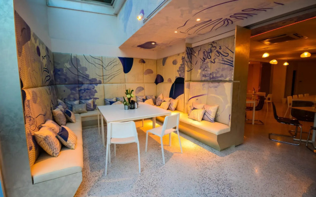 Comet Hotel Suratthani