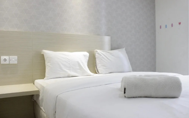 Stylish & Relaxing Studio Apartment at Parahyangan Residence near UNPAR