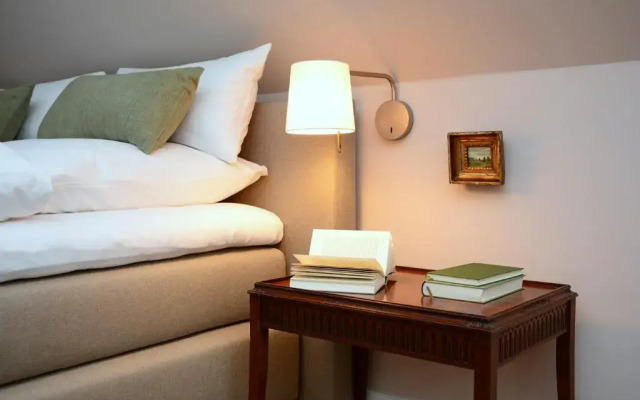 Hotel No. 11