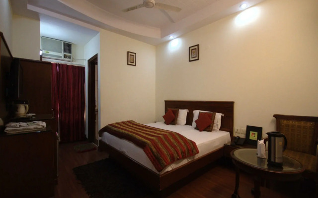 Hotel Chanchal Deluxe