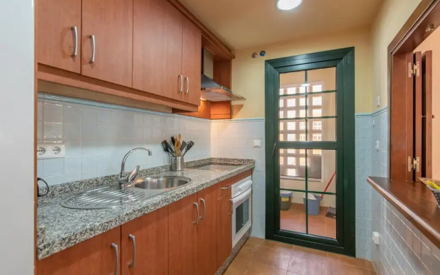 Golfside Stay for 5 Guests