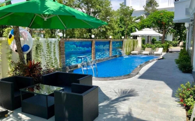 Sun & Sea Hotel