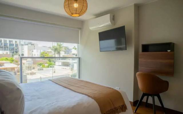 w Atonishing 1BR With Terrace in Barranco