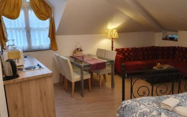 Karmelita Boutique Apartman