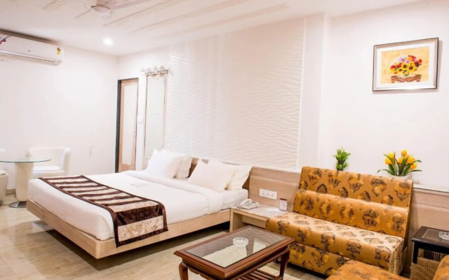 Smriti Star Hotel by OYO Rooms