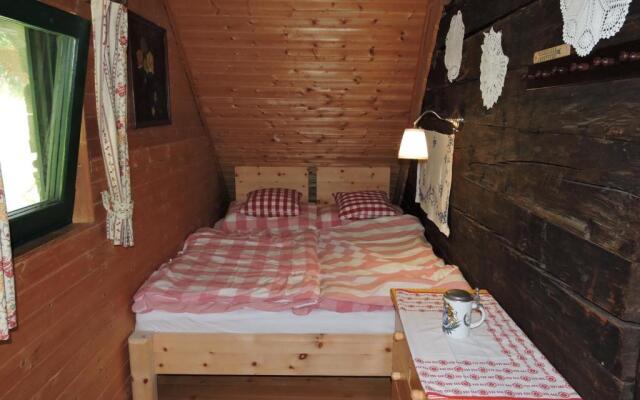 Glühwürmchenhütte