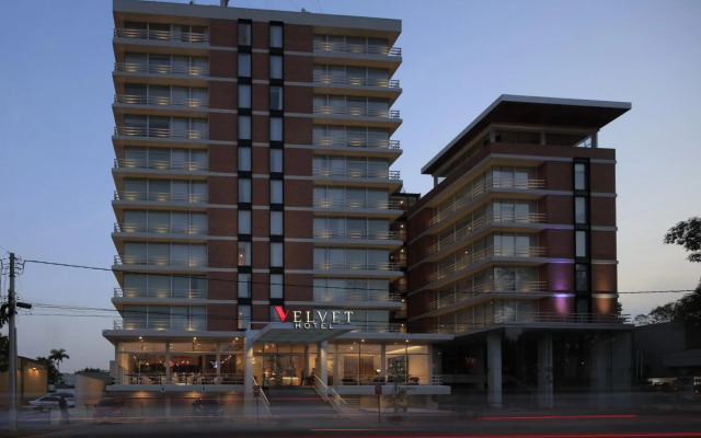 Hotel Velvet Plaza
