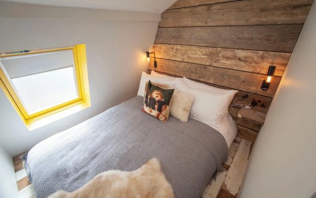 Higgihaus 26 Clare Street Aparthotel