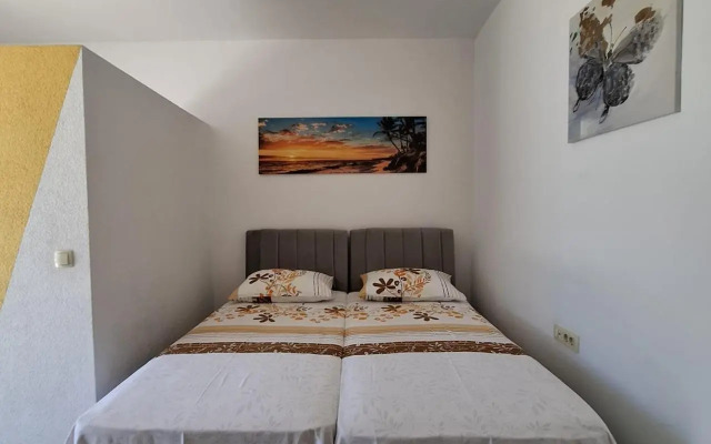Studio apartman Latica