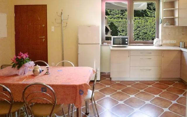 Semi-detached House With Fireplace, Rowy