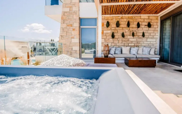 Made of Blue Luxury Suites Collection