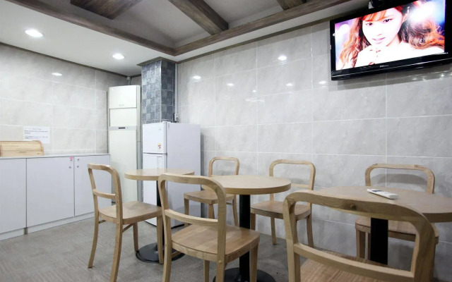 K-POP GUESTHOUSE Seoul Station