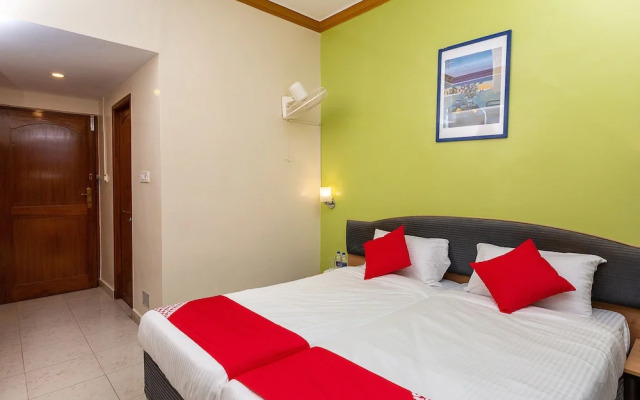 Collection O 79149 Grace Residency RK Salai