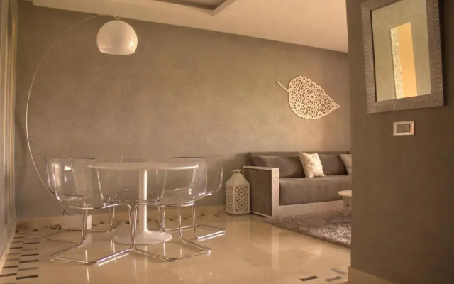 Golf City Apartment